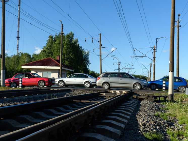 Какая наступает ответственность за нарушение правил проезда железнодорожного переезда