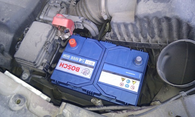 Замена аккумулятора на Honda Pilot II — пошаговая фото-инструкция